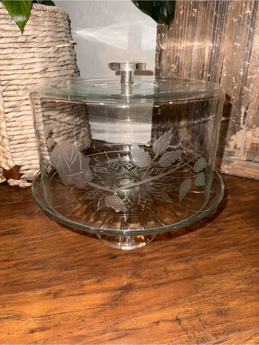Vintage Pedestal Cake Stand With Etched Floral Lid